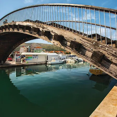 Daire Ul Ftudmana Trogir