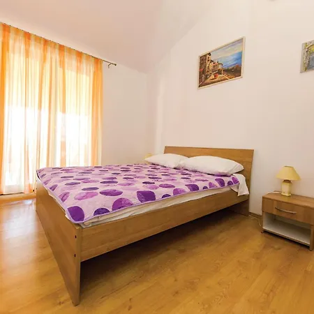 Ul Ftudmana Apartman Trogir